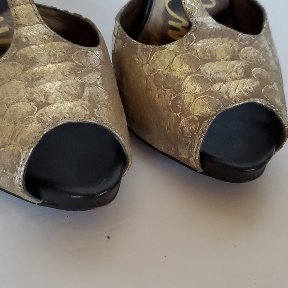 Sam Edamen 4" gold/black spike heels - Picture 7 of 8